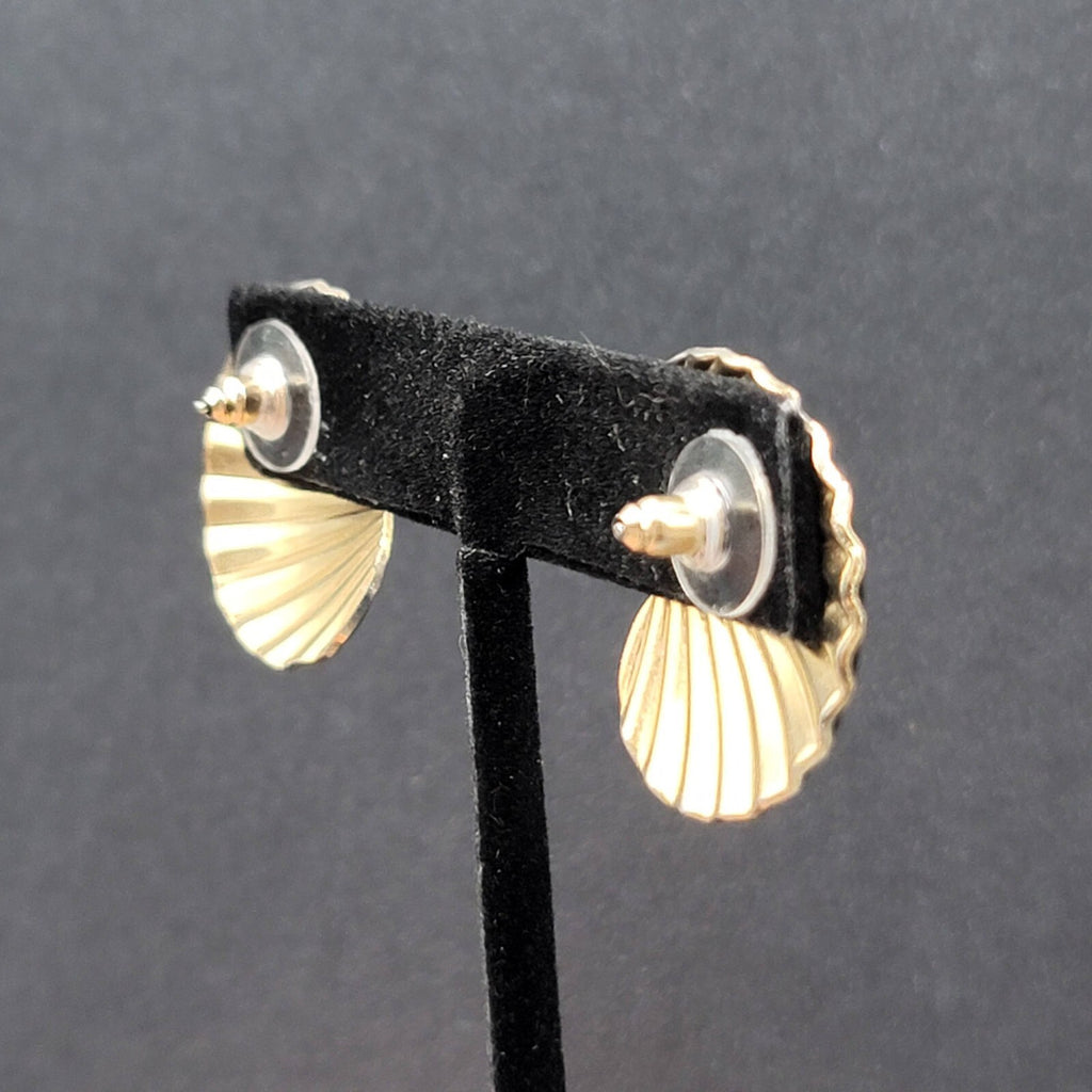 Vintage Pierced Earrings Gold tone Green Enamel Shell Design Drop 1"