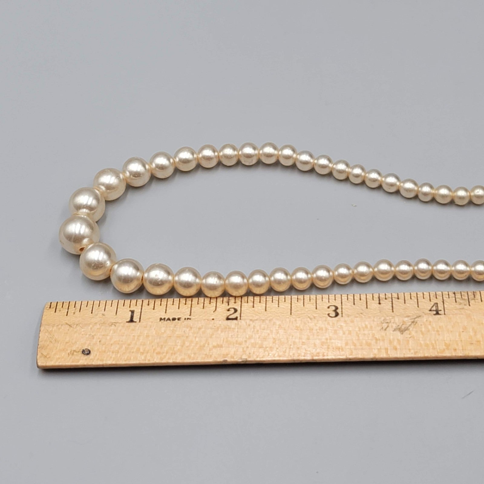 Vintage Faux Pearl Glass Bead Necklace Graduated Estate Costume Jewelry 16"