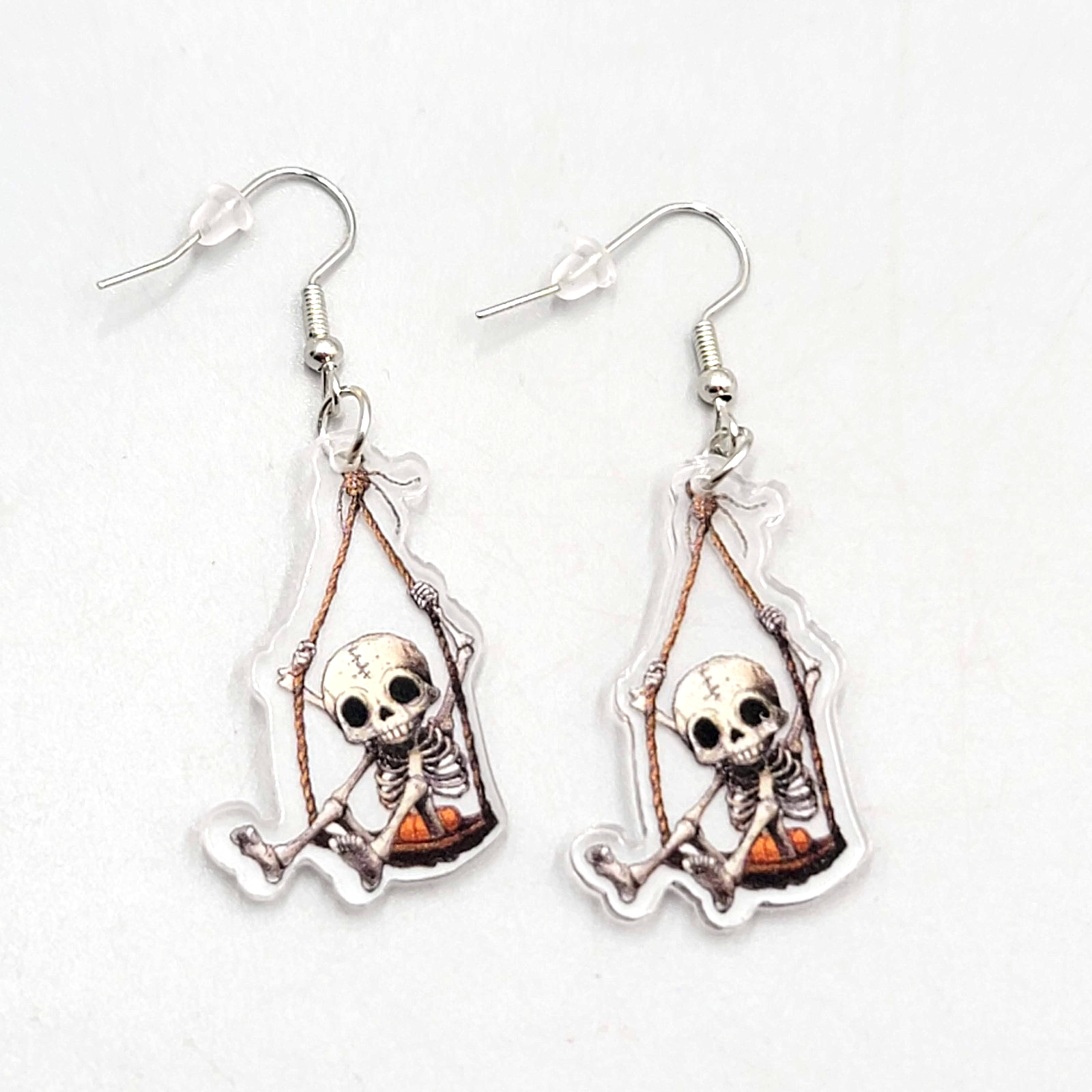 Halloween Swinging Skeleton Pierced Earrings Silver tone Dangle 1.5 in