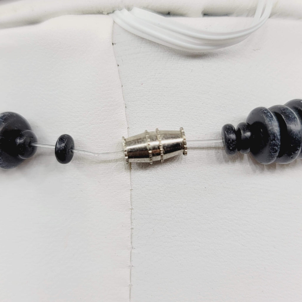 Safari African Giraffe Carved Wood Beaded Necklace Vintage 28"
