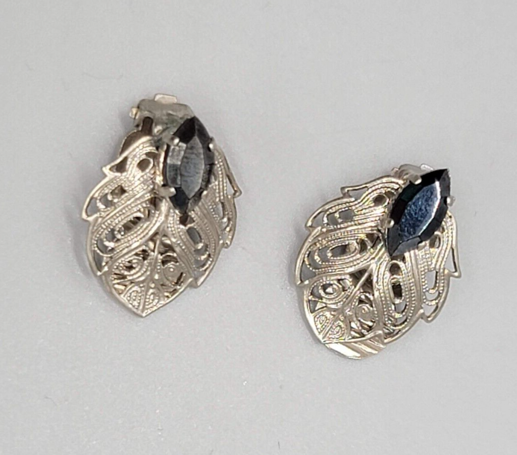 Vintage Filigree Black Rhinestone Clip on Earrings Silver tone 3/4"