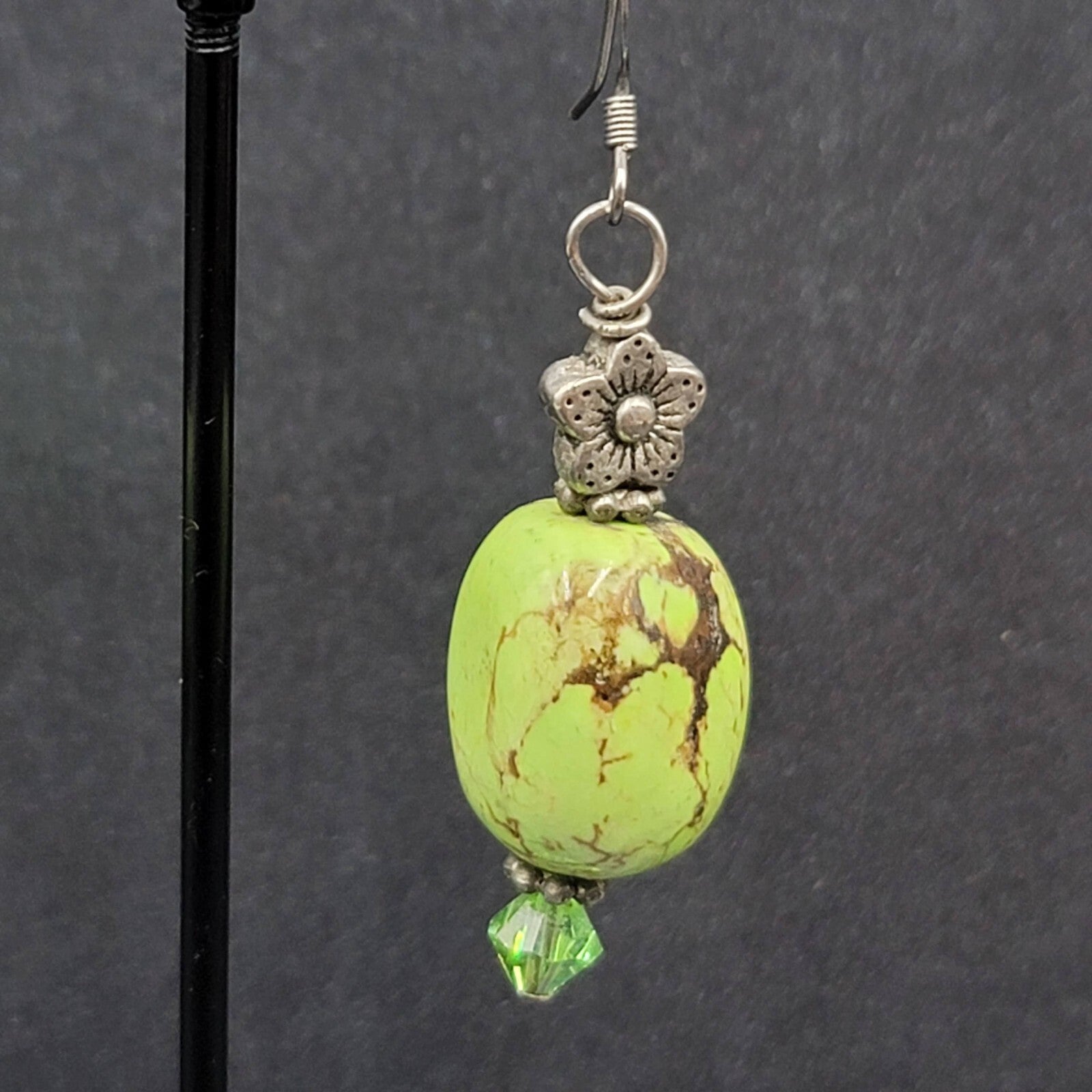 Pierced Earrings Silver tone Large Green Stone Bead Flower Dangle 1.75"