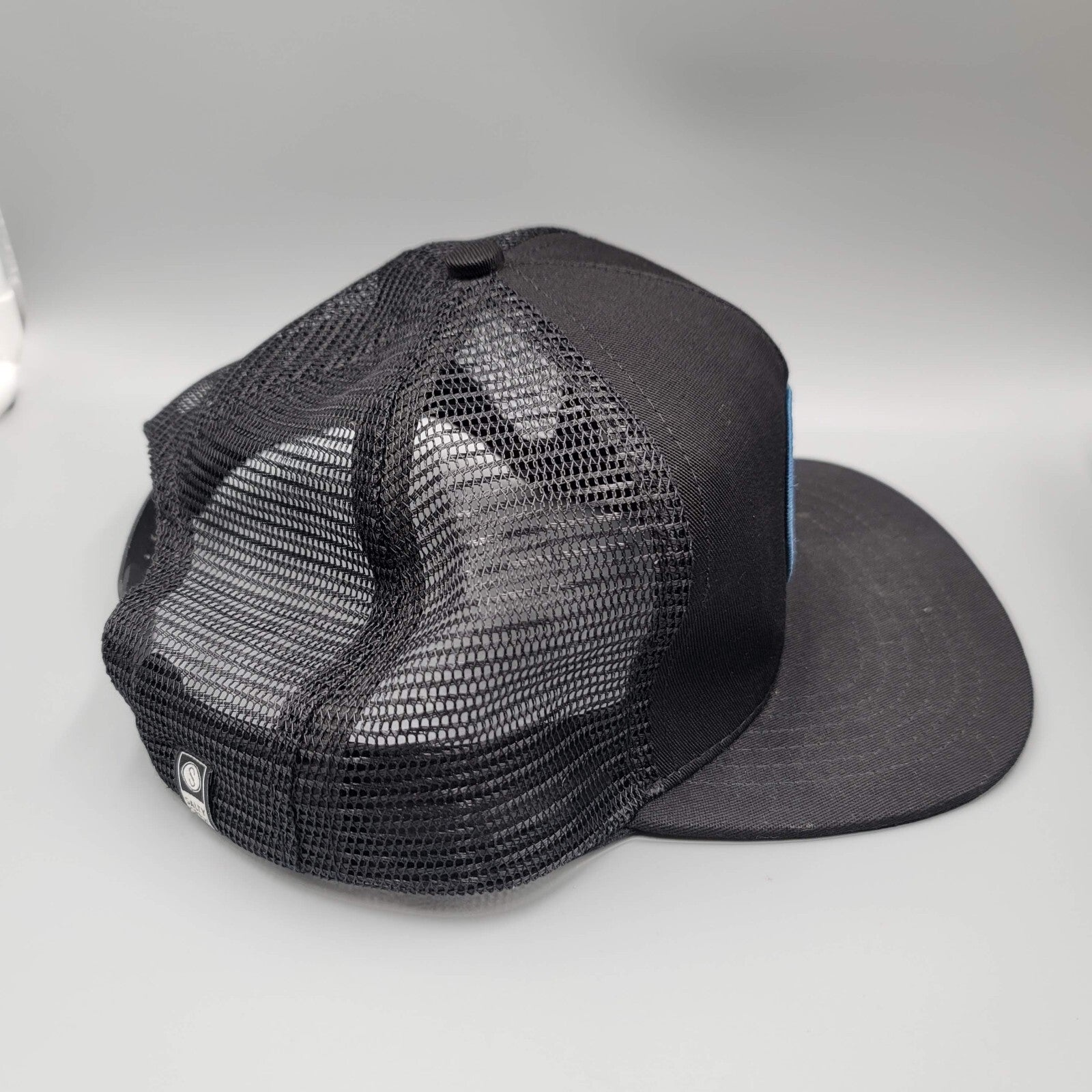 Salty Crew Dos Palms Find Refuge in the Sea Black Snapback Trucker Hat