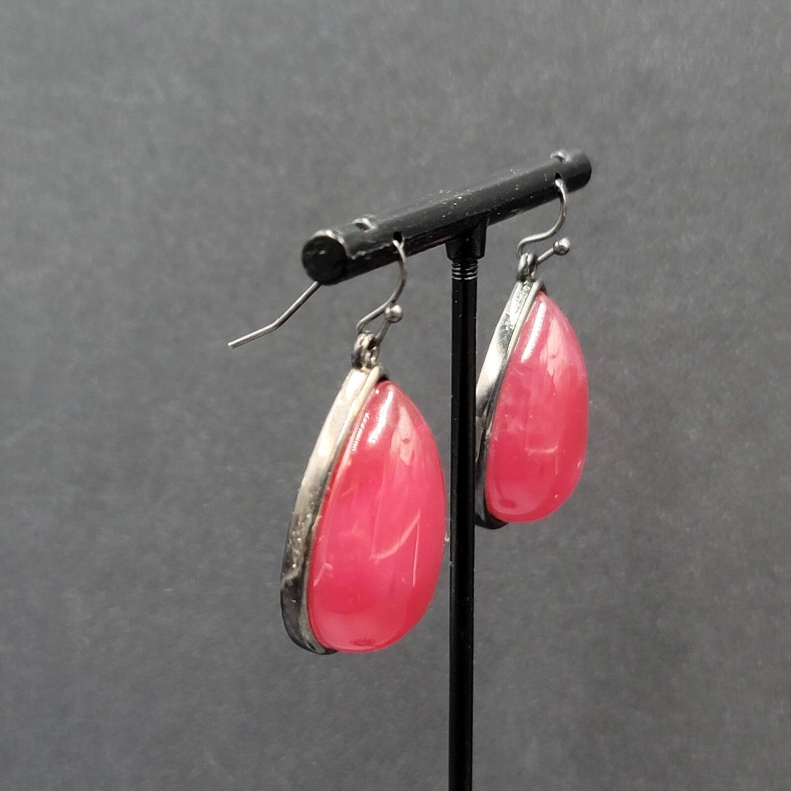 Pierced Earrings Black Metal Domed Red Resin Teardrop Dangle 1.25"