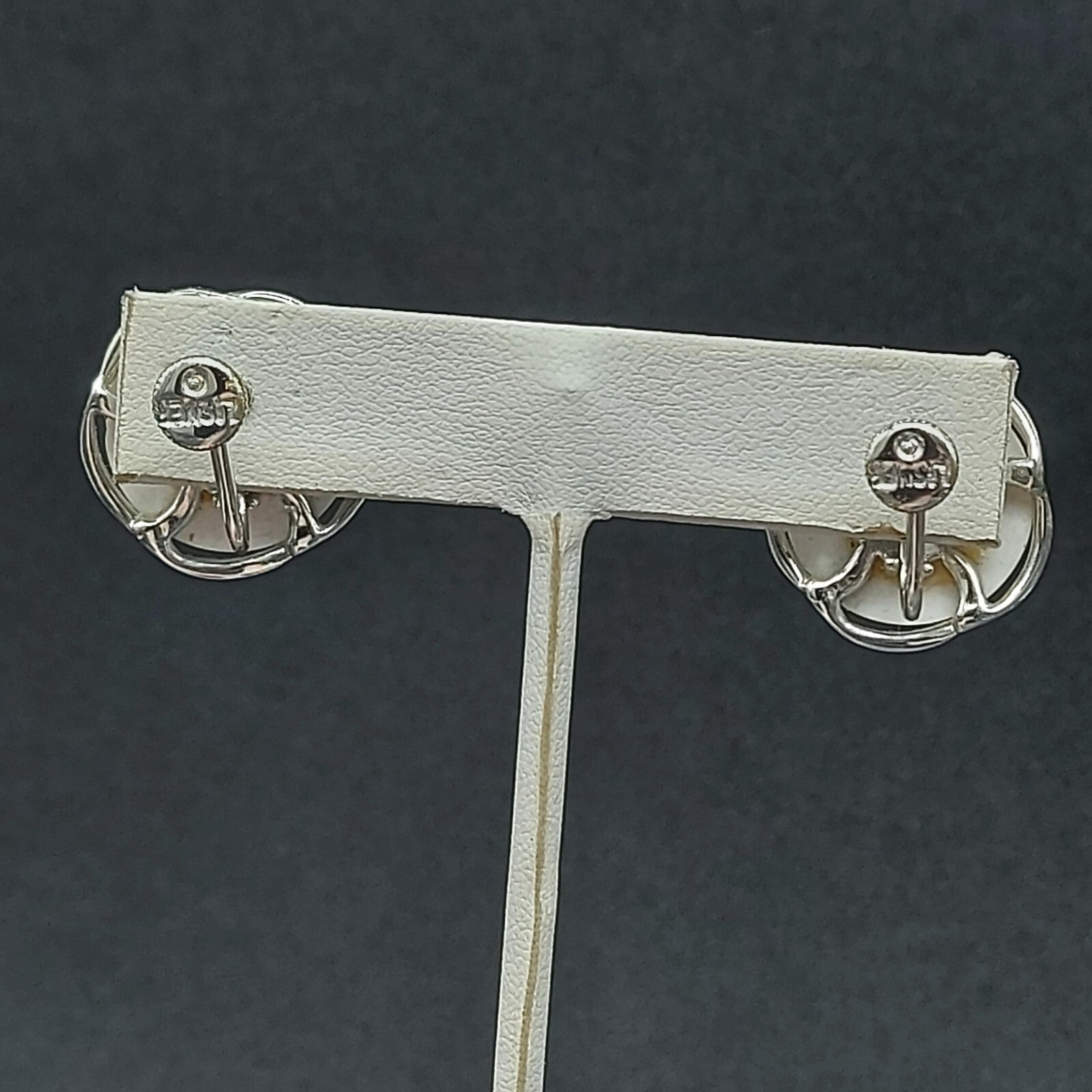Vintage LISNER Clip on Earrings Silver tone White Disc Screw back 7/8"