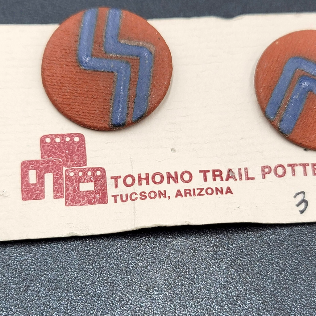 Vintage Tohono Trail Pottery Pierced Earrings Red Blue Disc Textured 1 1/8"