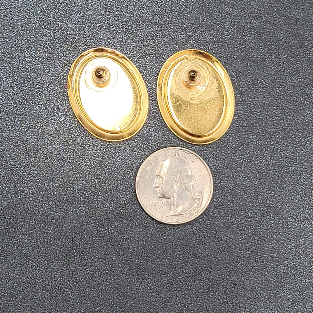 Vintage Pierced Earrings Gold tone Oval Off White Enamel Flat Lightweight 1.25"
