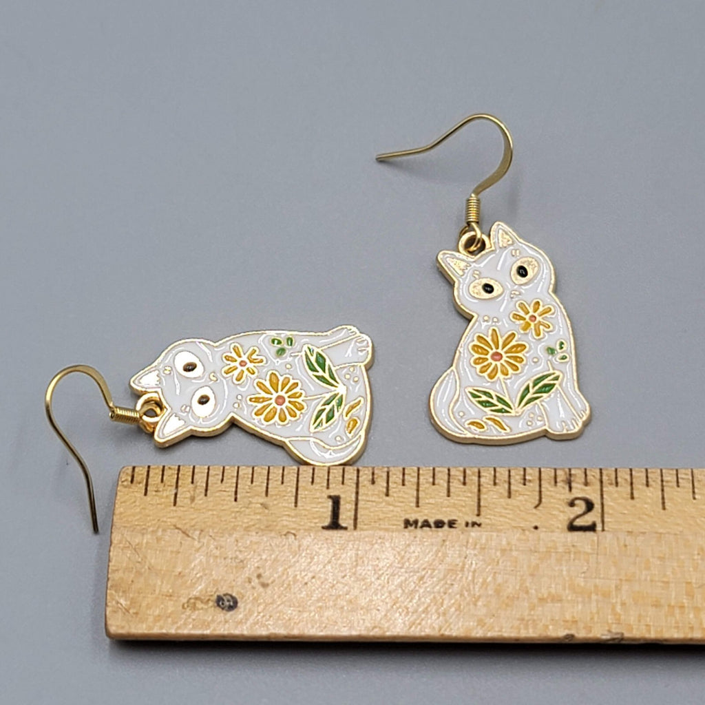 White Kitty Cat Yellow Flowers Pierced Earrings Enamel Gold tone Dangle 1"