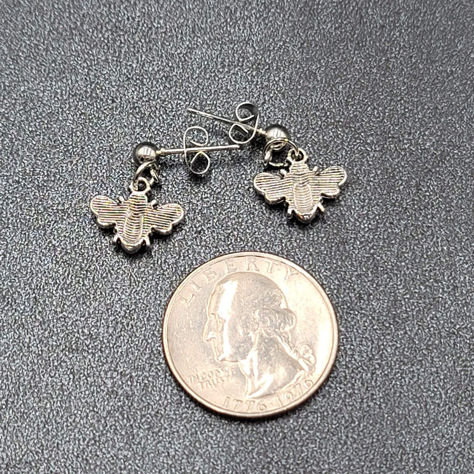 Bee Pierced Earrings Silver tone Small Dangle 1/2"