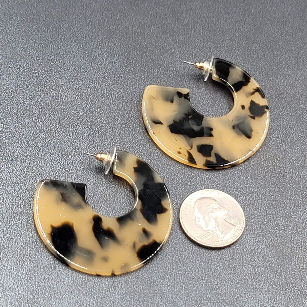 Pierced Earrings Large Acrylic Tortoise Wide Hoops Beige Brown 2"