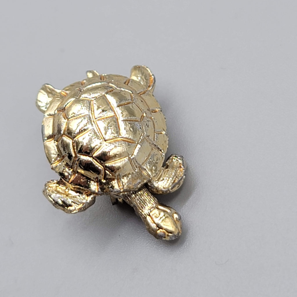 Vintage Turtle Brooch Gold tone Moveable Head So Cute!  7/8"