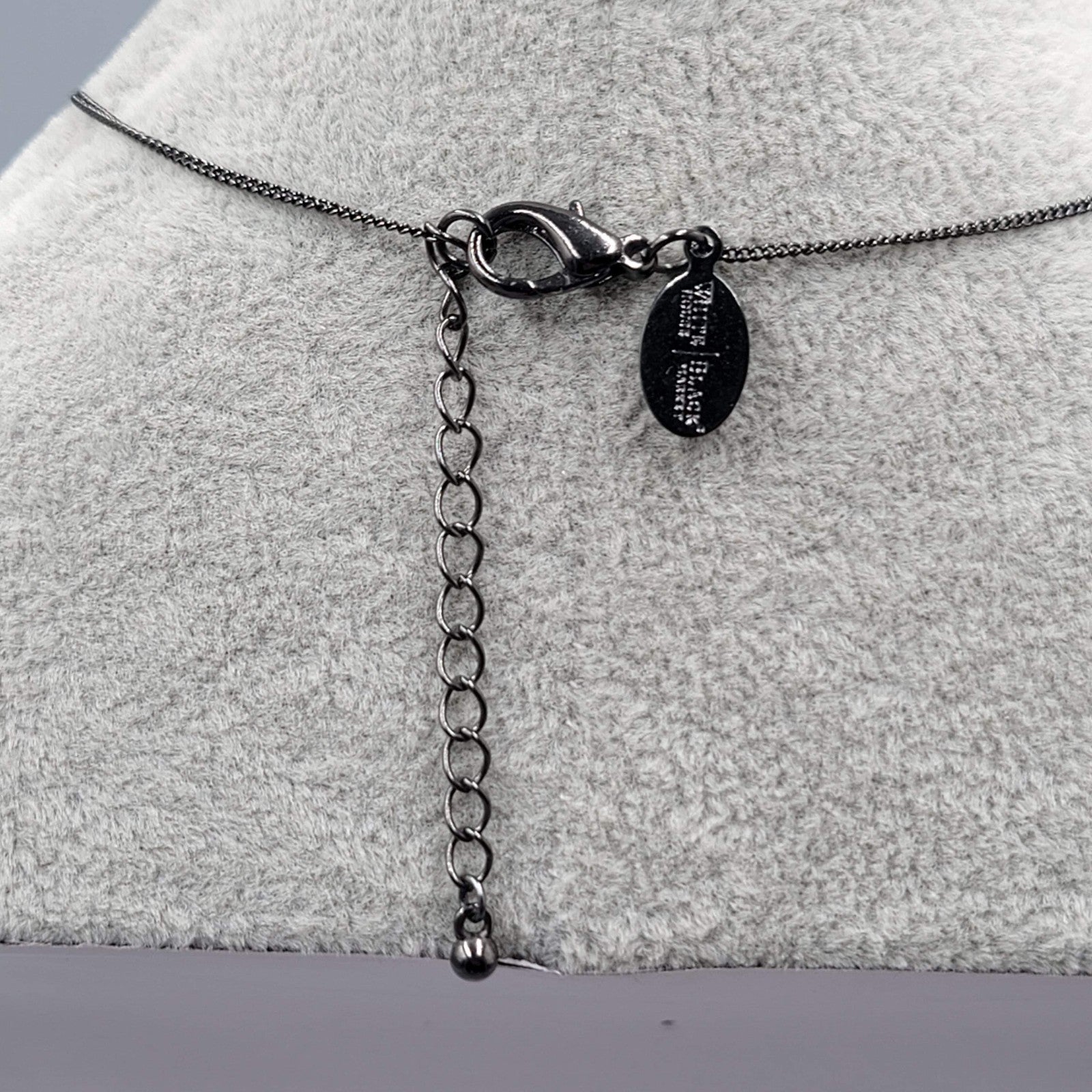 White House Black Market Necklace Black Metal Round Rhinestone Pendant 16"-18"