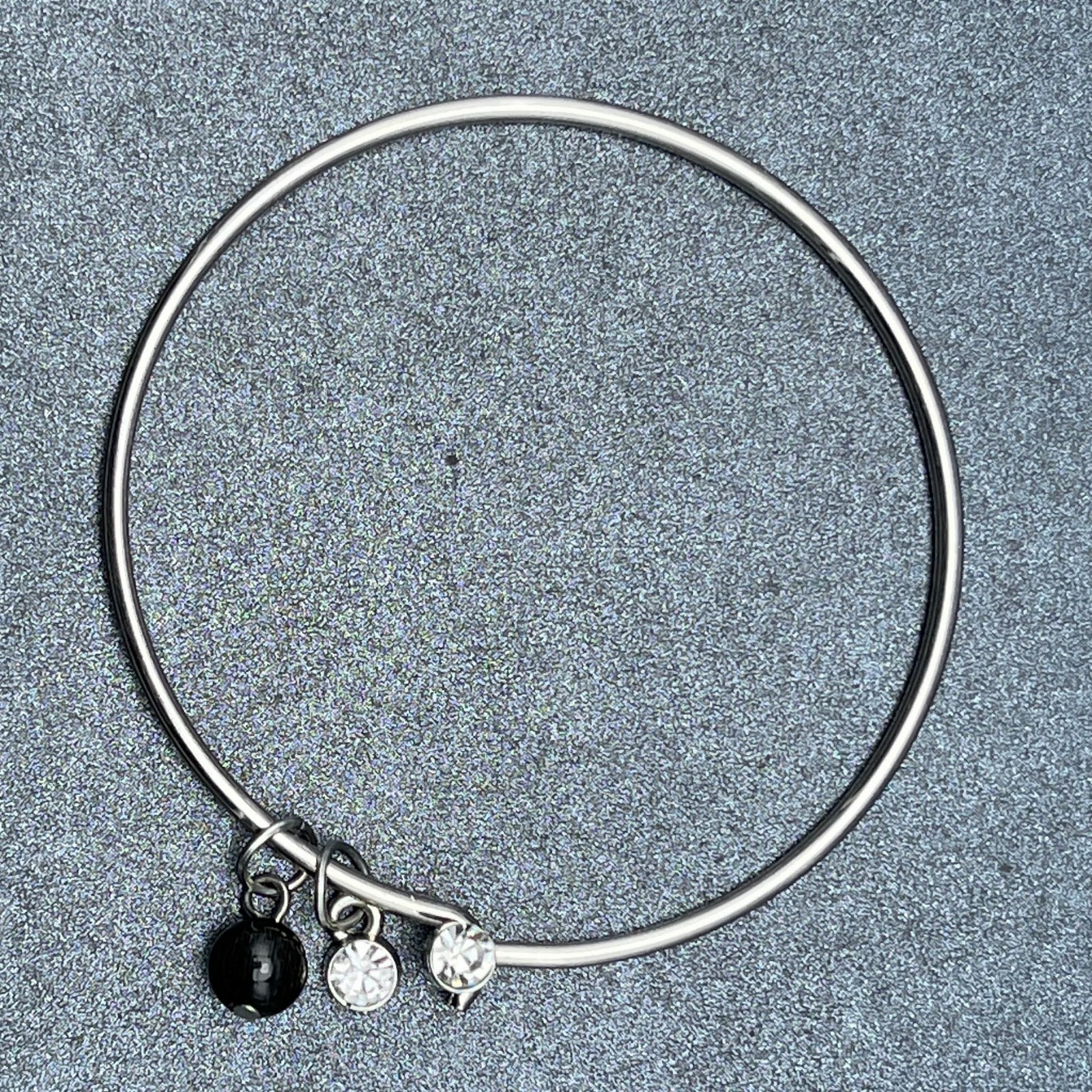 Silver tone Bangle Charm Bracelet Black Bead Charm Rhinestone 2 1/2"