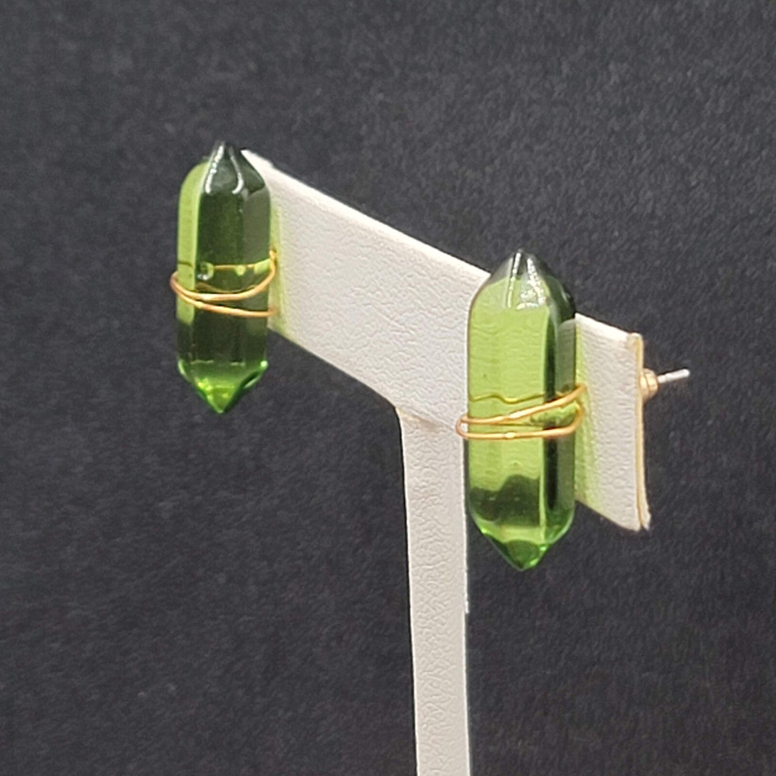 Pierced Earrings Green Resin Gold tone Wrapped Bar 7/8"