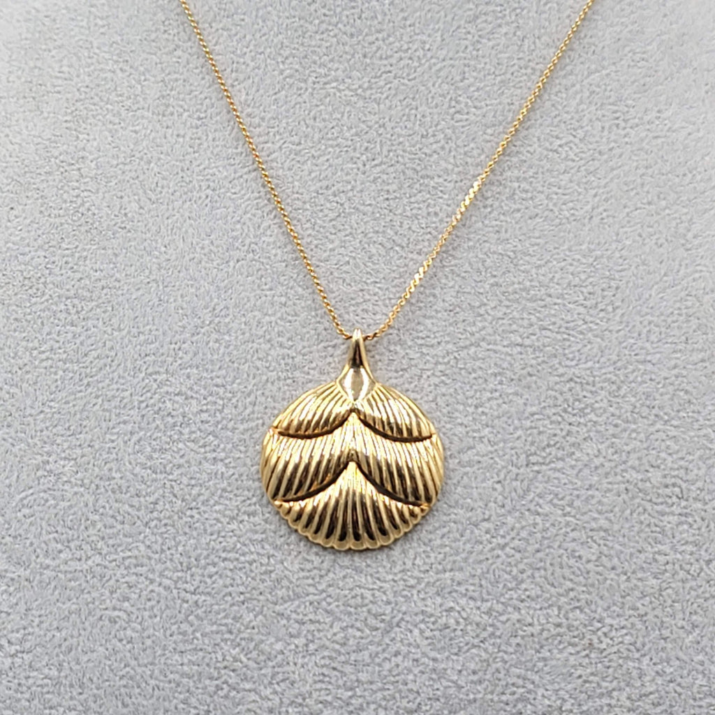 Vintage Pendant Necklace Gold tone Long Gold tone Chain 24"
