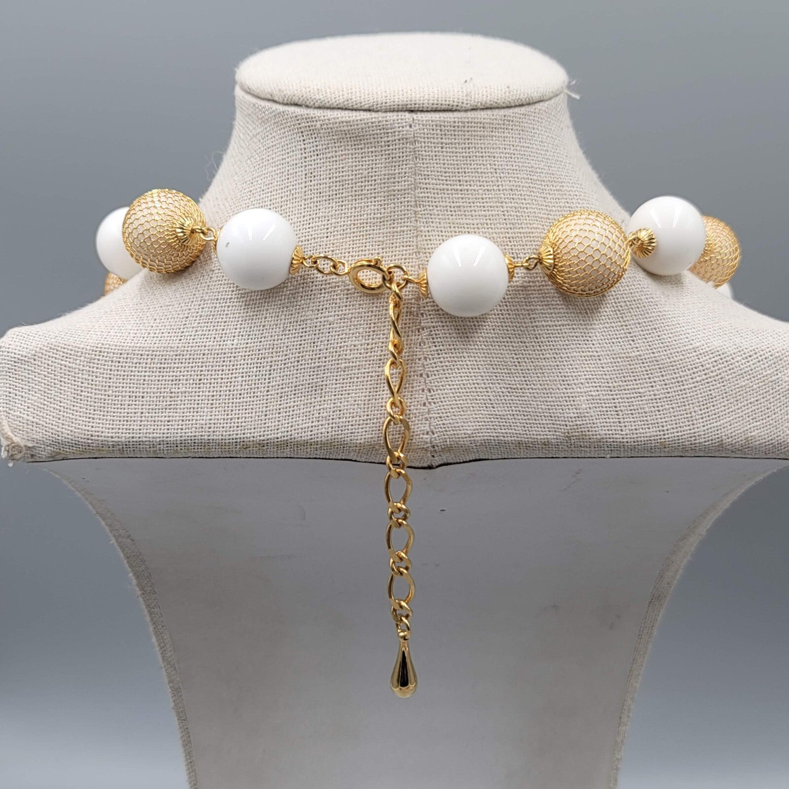 Vintage Bead Necklace White Bead Gold tone Wire Caged Beads 22"-24"