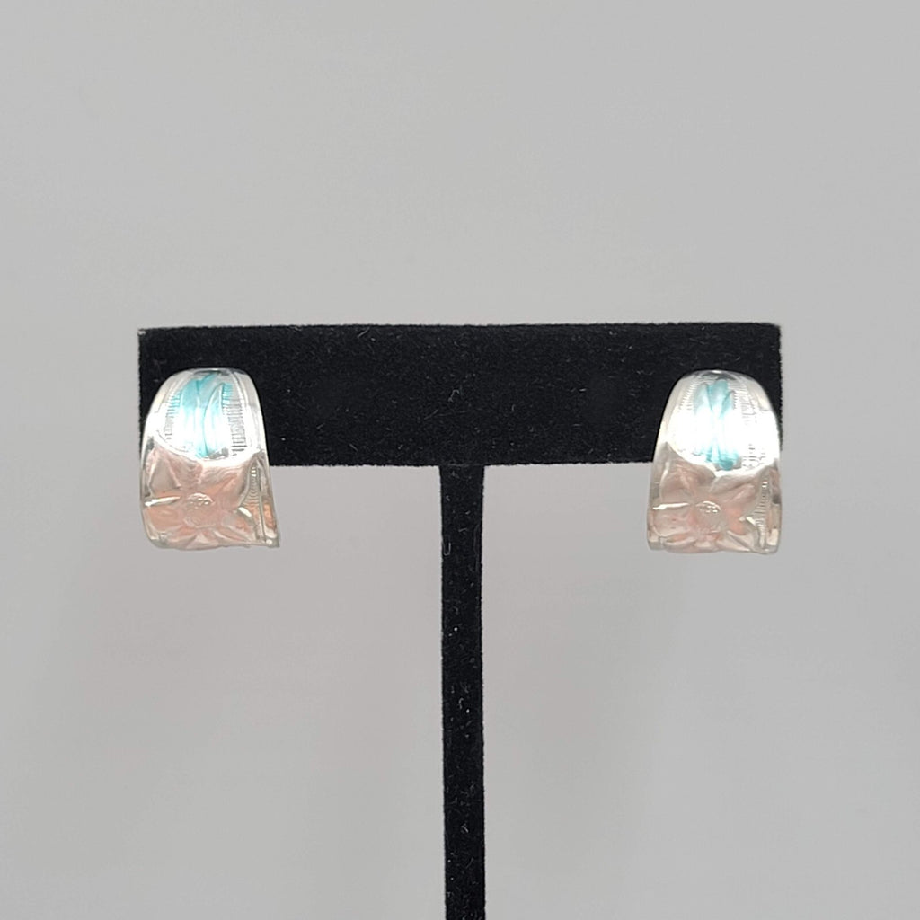 Vintage Hoops Pierced Earrings Silver tone Pastel Pink Blue Embossed Flowers 5/8