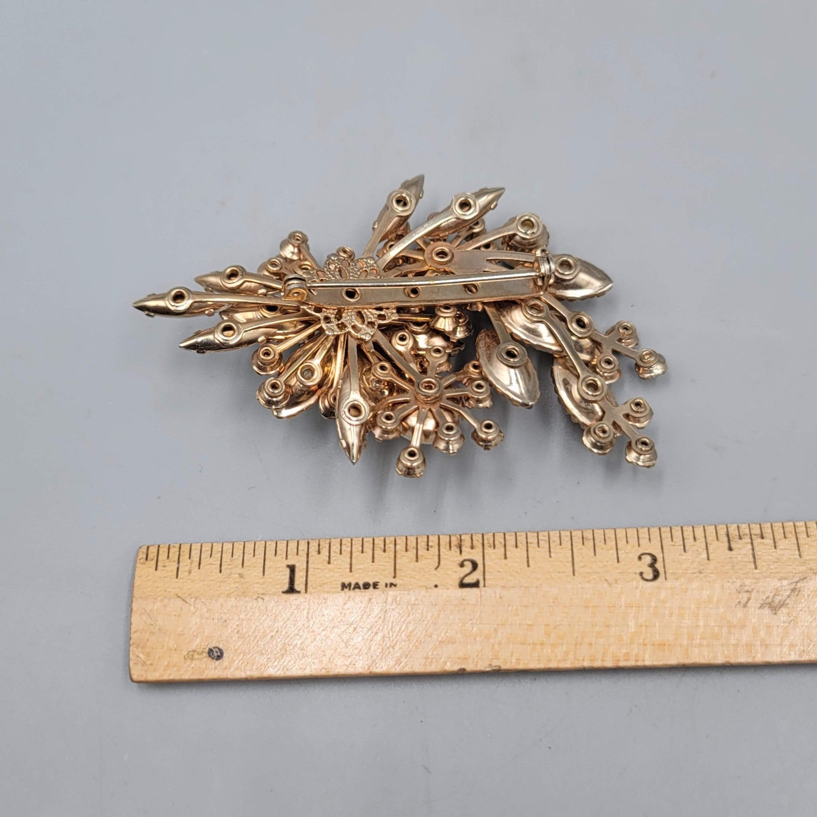 Vintage Brooch  Pearlized Lava Rhinestone Gold tone Floral Spray 3 in Unsigned