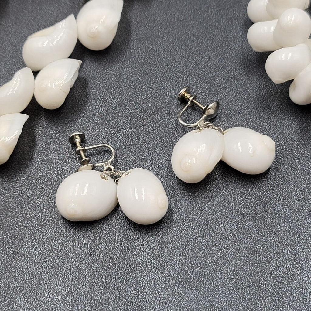 Vintage White Sea Shell Necklace Bracelet Clip Screw Back Earring Set