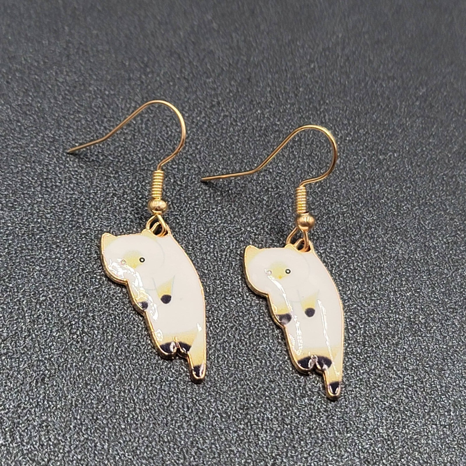 Pierced Earrings Gold tone White Enamel Kitty Cat Dangle 1"