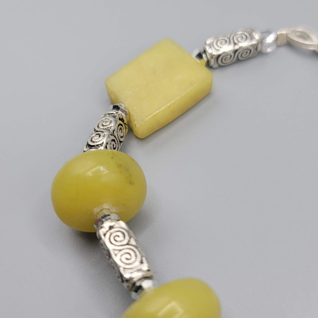 Chunky Yellow Stone Bead Bracelet Silver tone Artisan Jewelry 7.5"