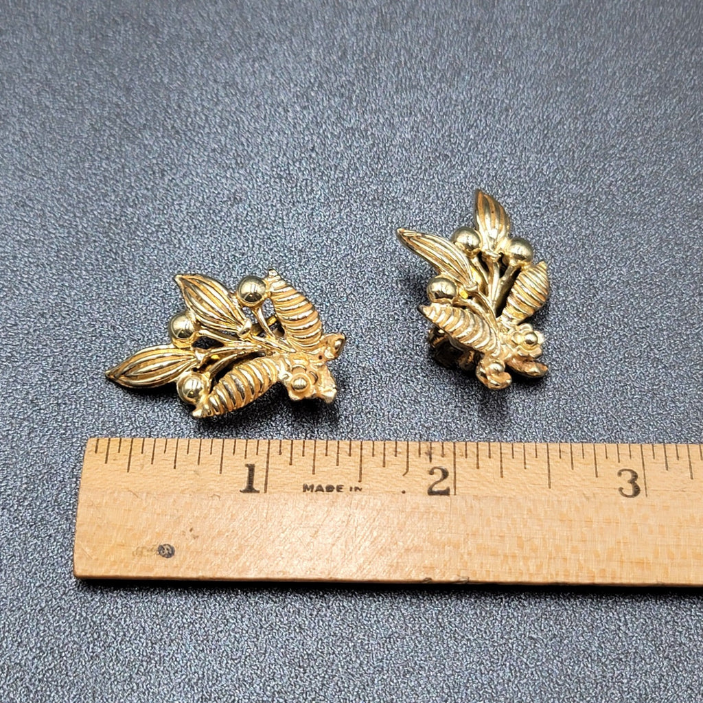 Vintage Clip on Earrings Gold tone Flower Leaves Climbers 1 3/8"