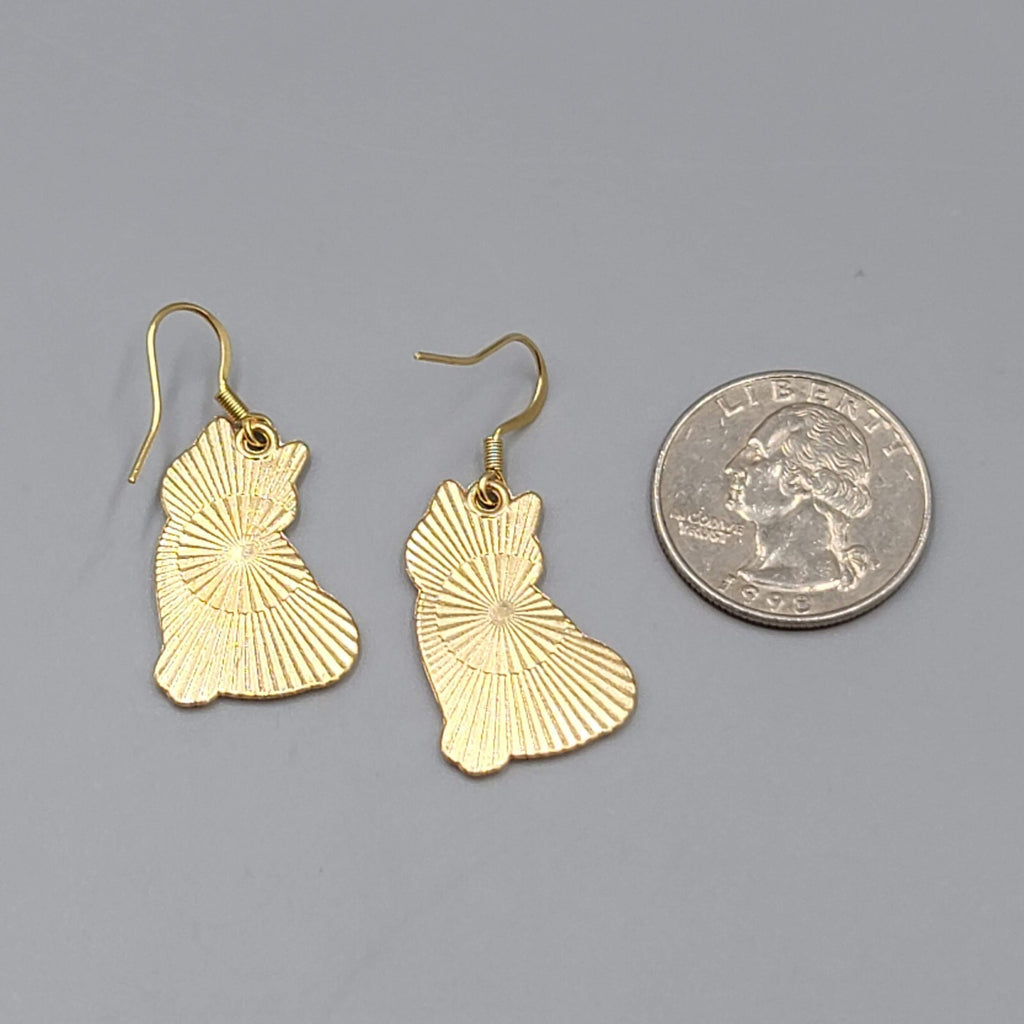 White Kitty Cat Yellow Flowers Pierced Earrings Enamel Gold tone Dangle 1"