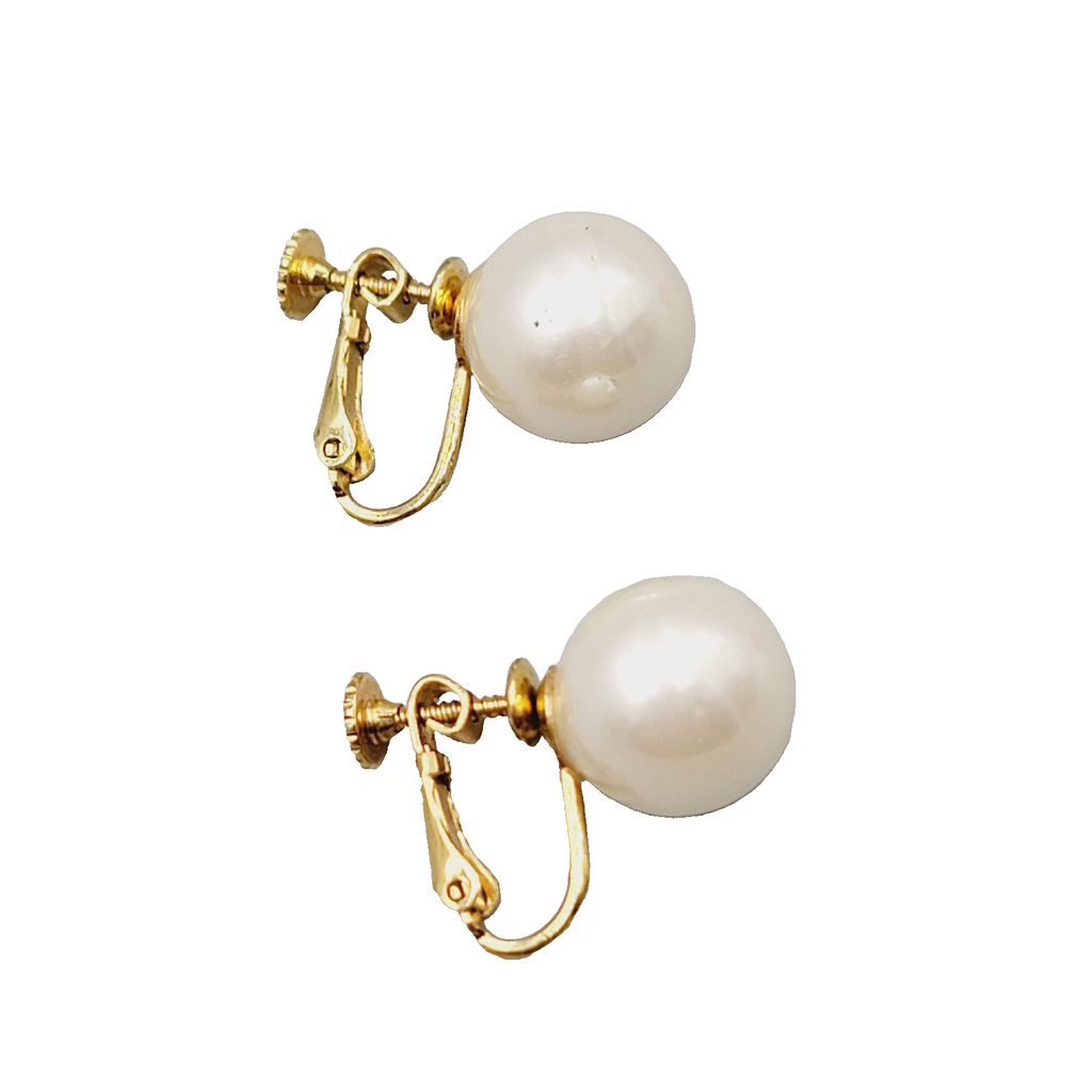 Vintage White Bead Stud Clip on Earrings Imitation Pearl 1/2 in