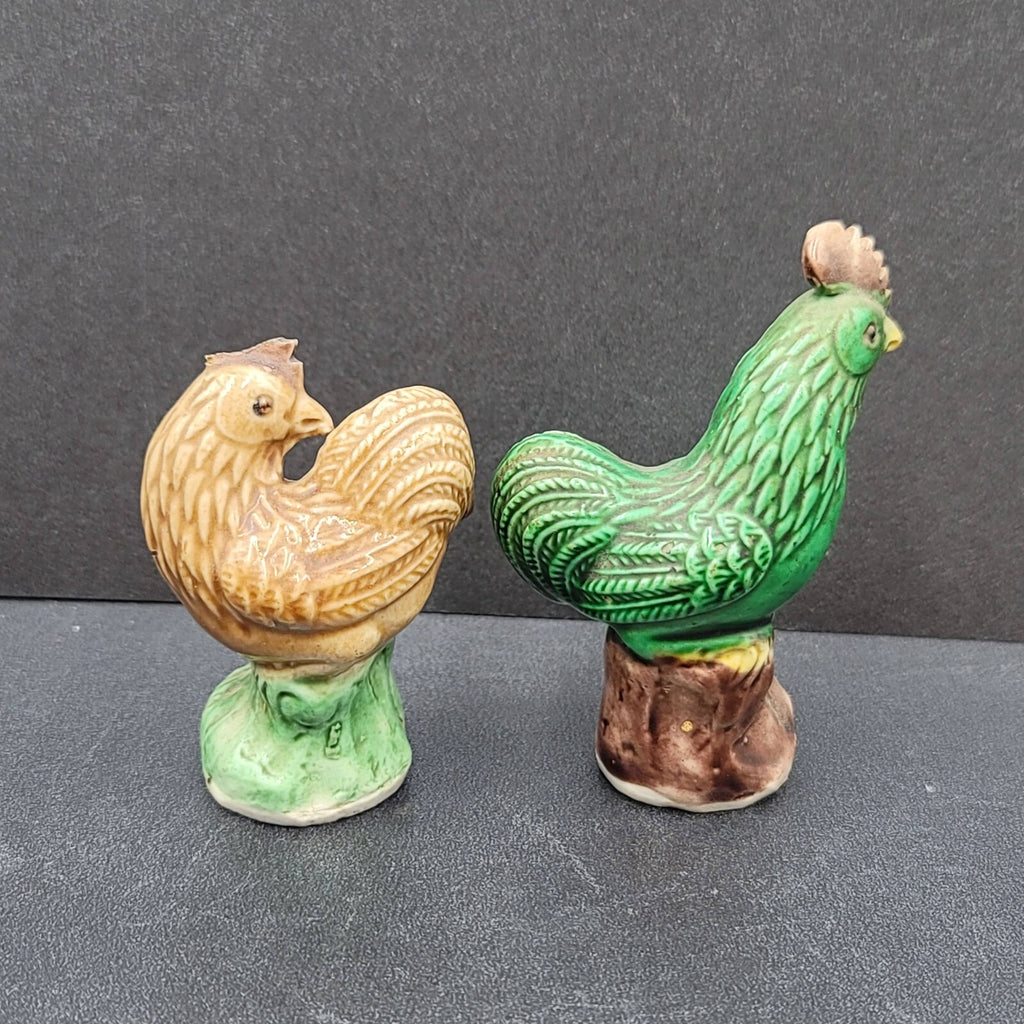 Vintage Set of 2 Miniature Rooster Hen Ceramic Miniature Figurines 3"