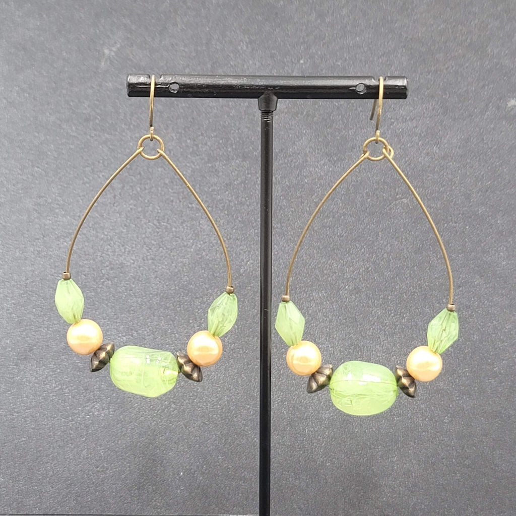 Pierced Earrings Green Bead Faux Pearl Hoops Dangle Statement 2.25"