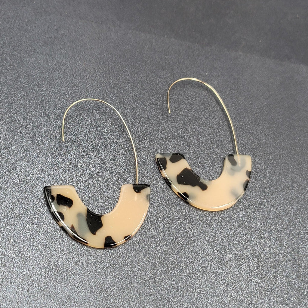 Pierced Earrings Large Resin Hoops Faux Tortoise Brown Pattern 3"