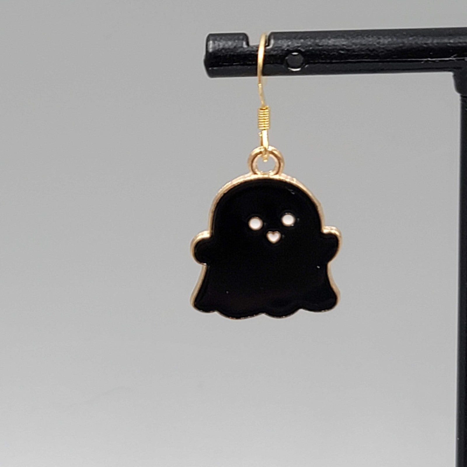 Black Enamel Ghost Pierced Earrings Dangle Gold tone Halloween Cute 7/8"