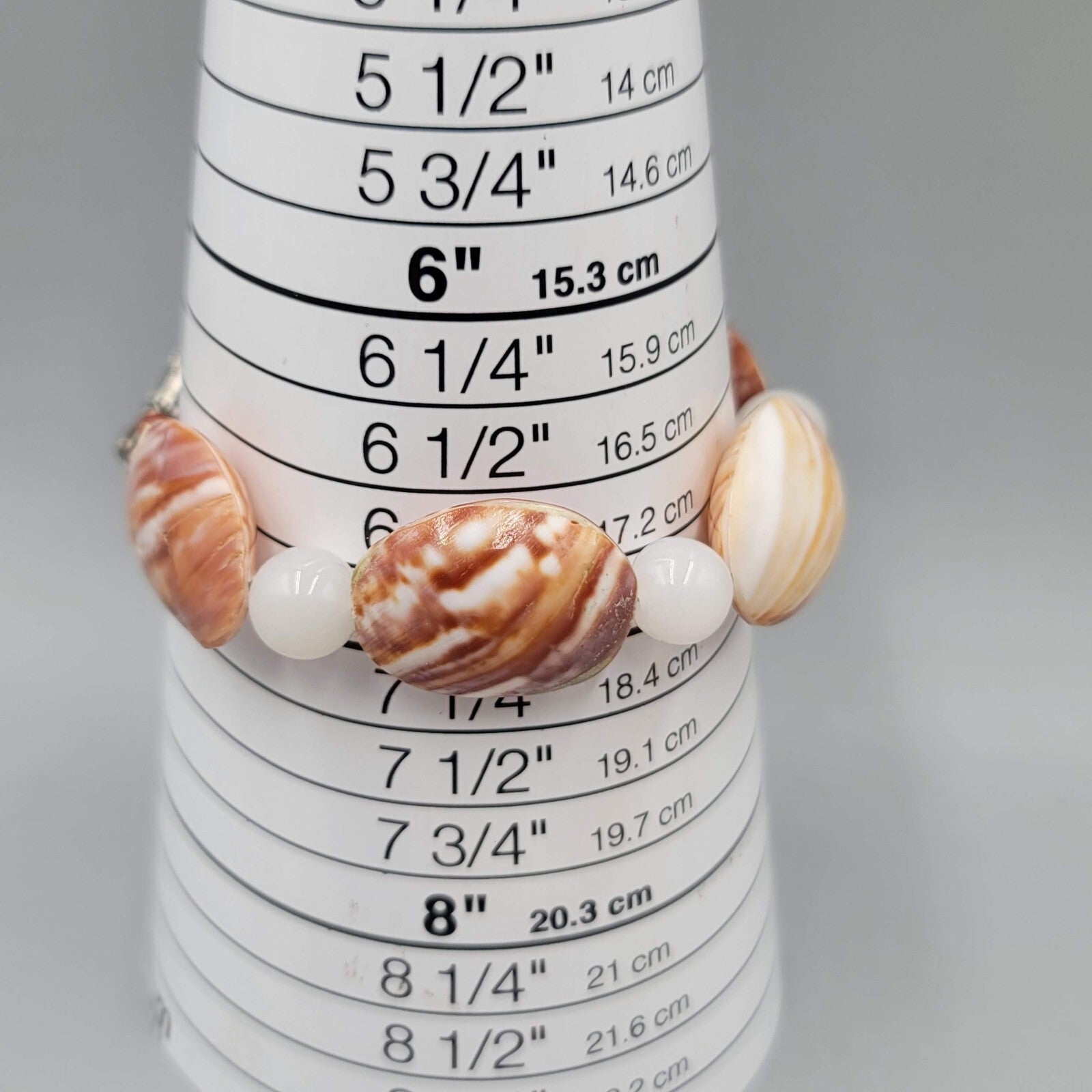 Real Seashell Bead Bracelet Summer Beach Theme Toggle Closure 6.75"