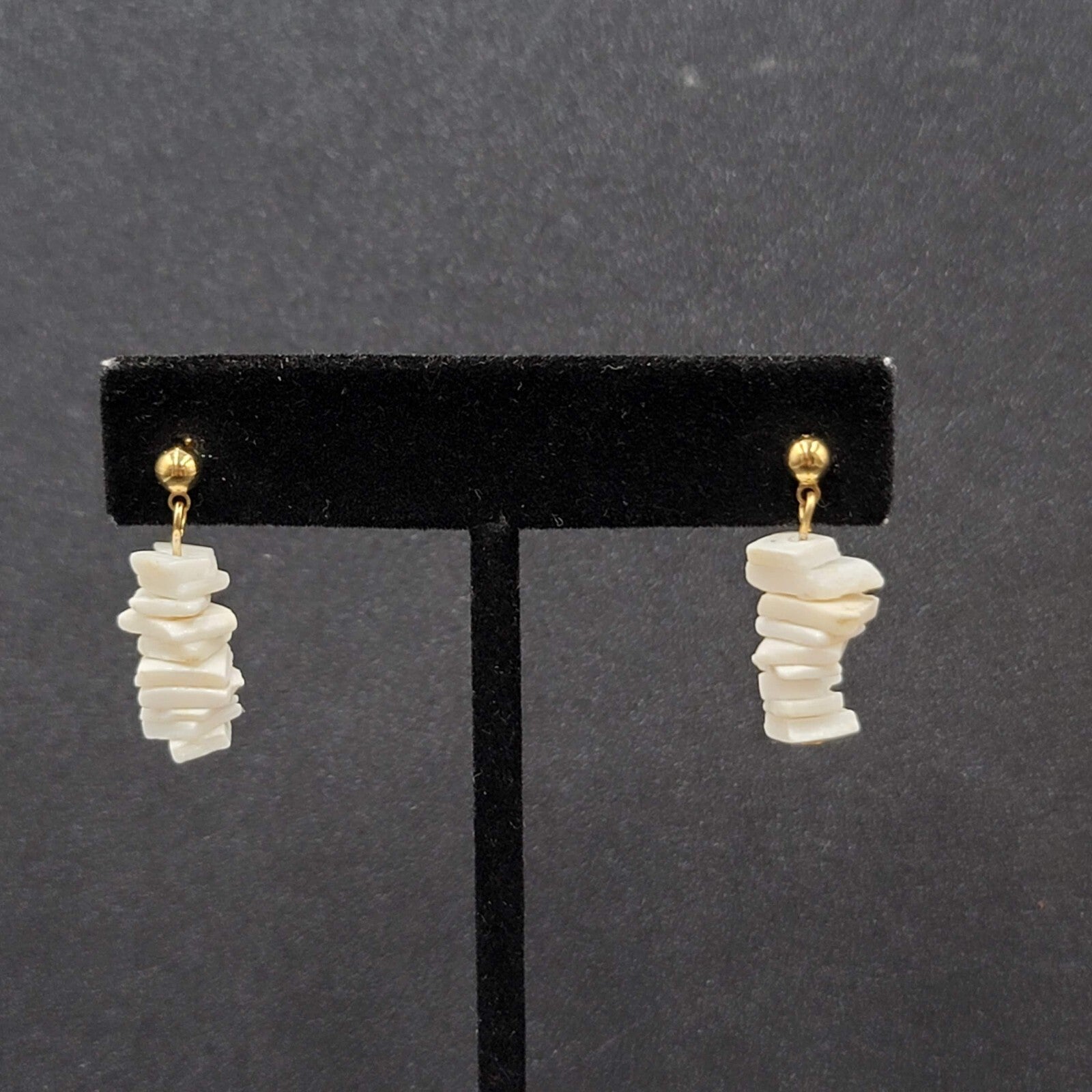 Vintage Pierced Earrings Gold tone White Heishi Shell Chip Dangle 3/4"
