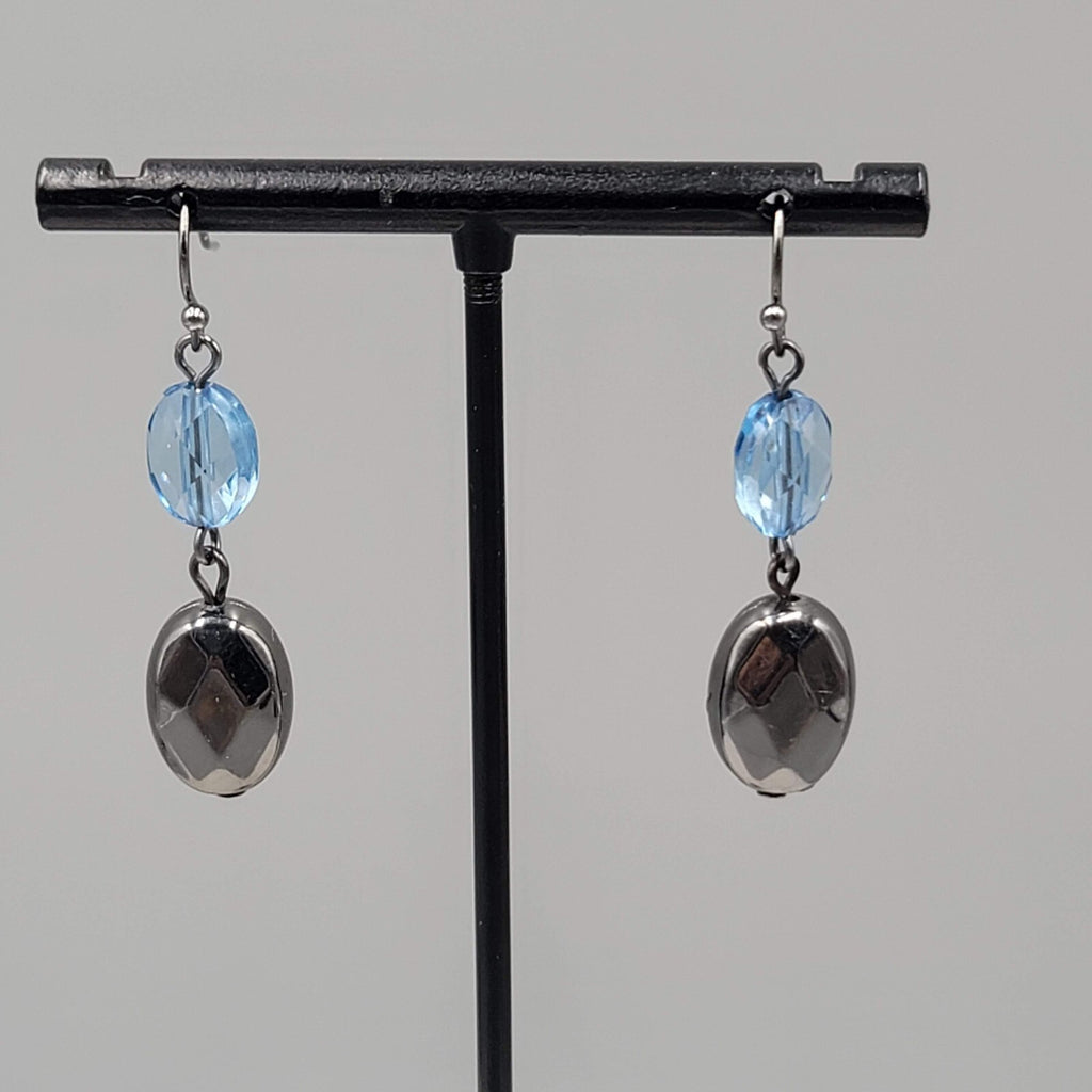 Blue Black Faceted Beads Pierced Earrings Black Metal Dangle 1.25"