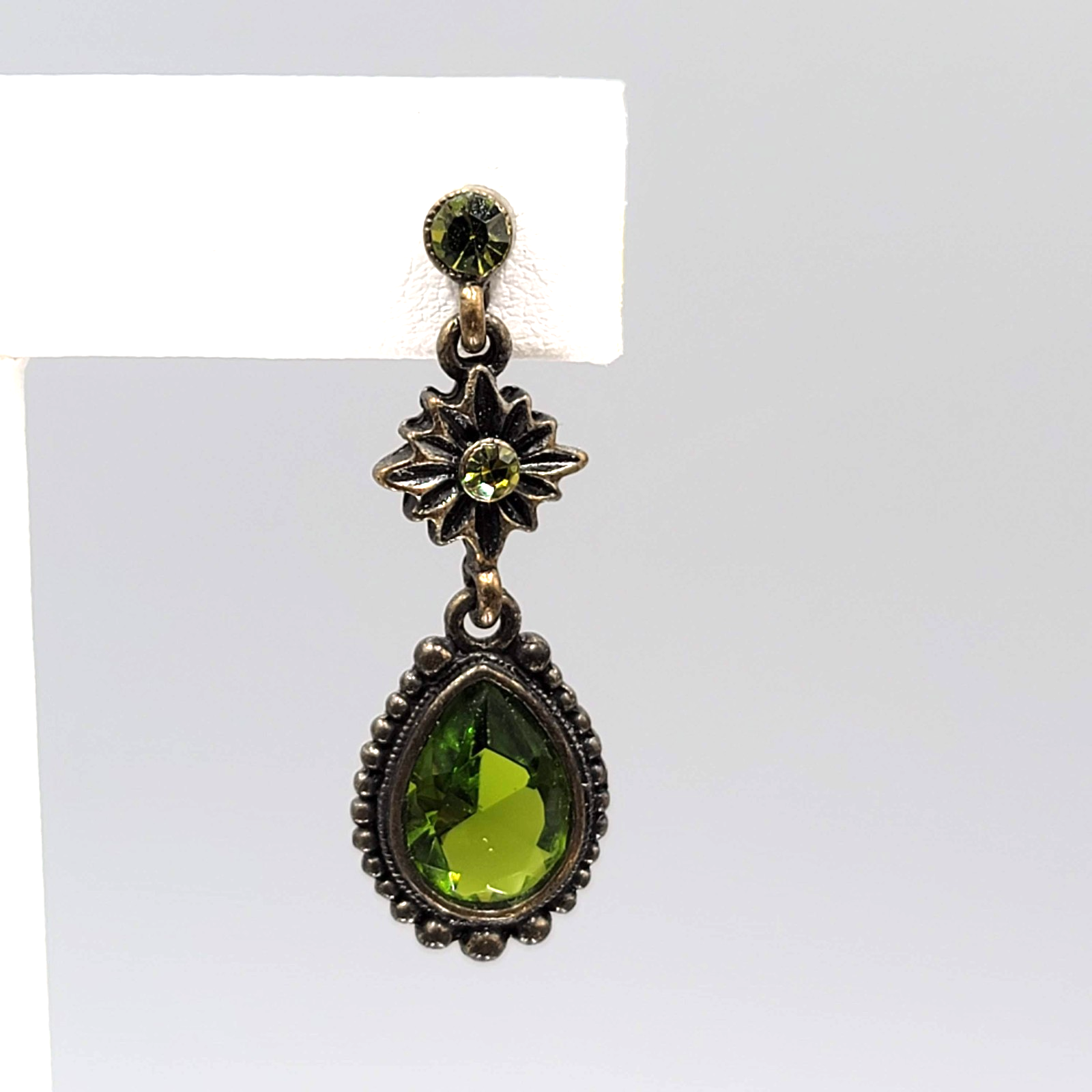 Green Rhinestone Teardrop Dangle Pierced Earrings Bronze tone 1.5 in