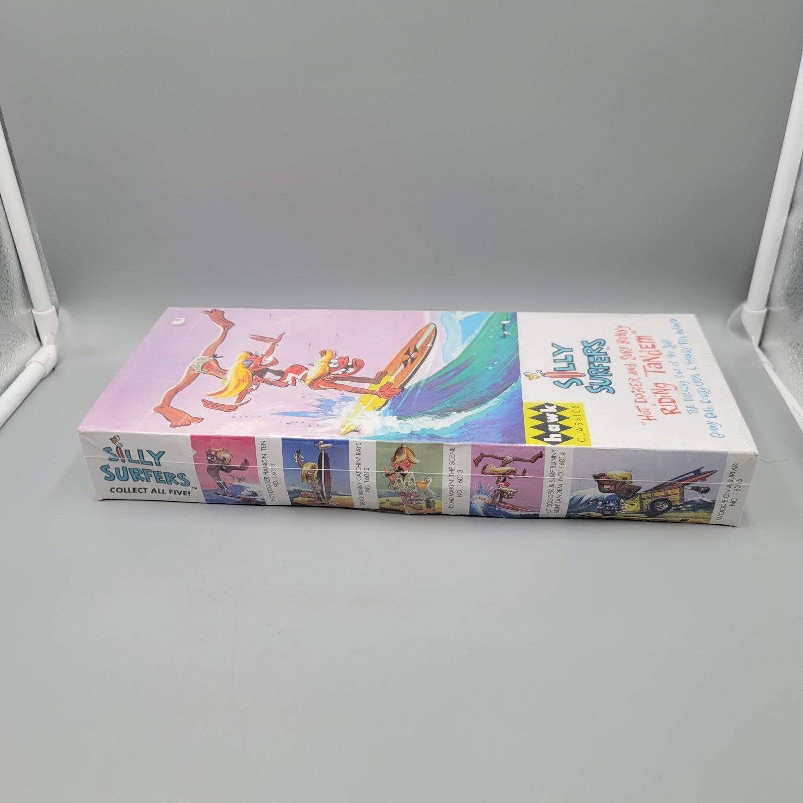 Hawk Classics Silly Surfers Hot Dogger & Surf Bunny Plastic Model Kit 16014