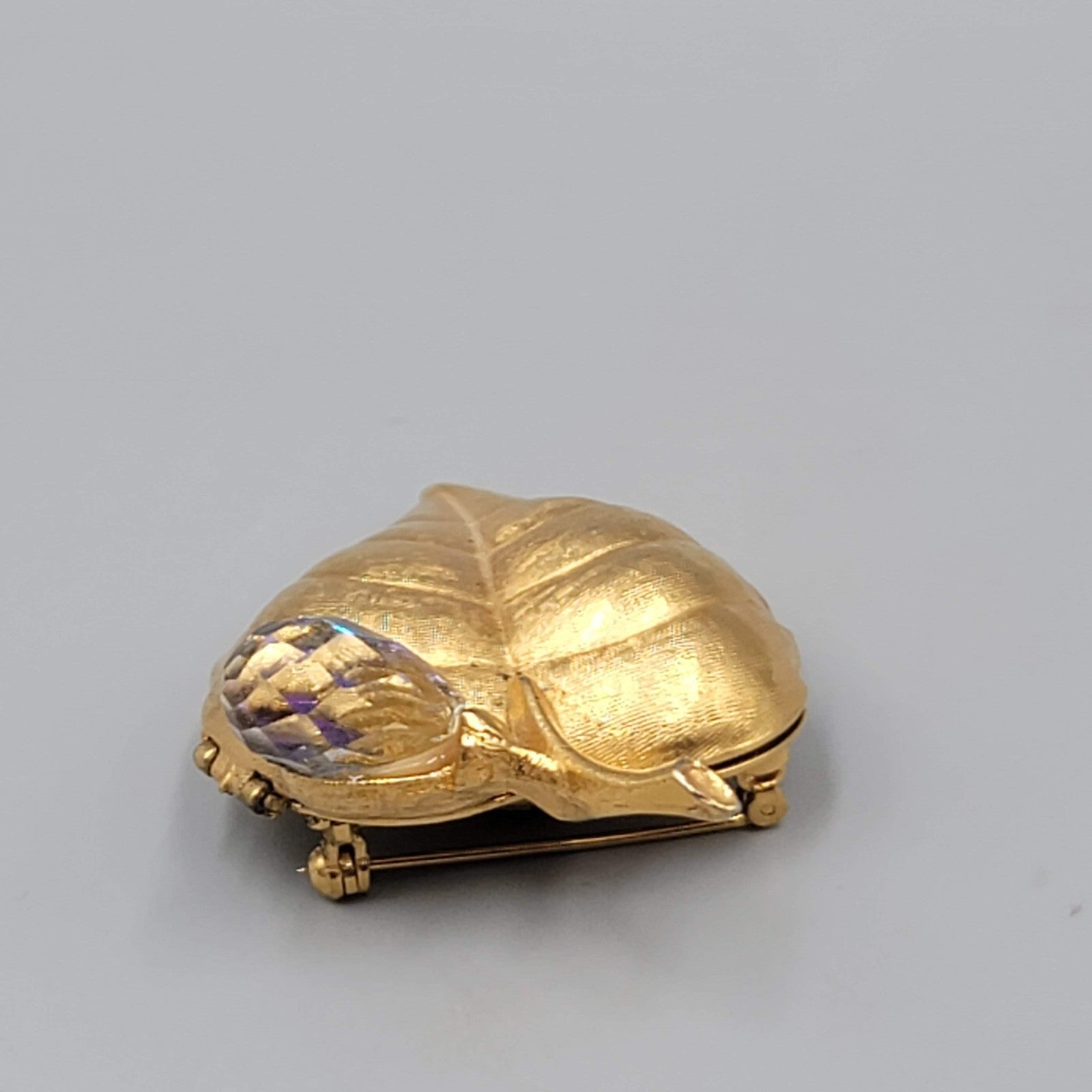 Vintage Signed Avon Gold Tone AB Faceted Teardrop Leaf Brooch Perfume Locket