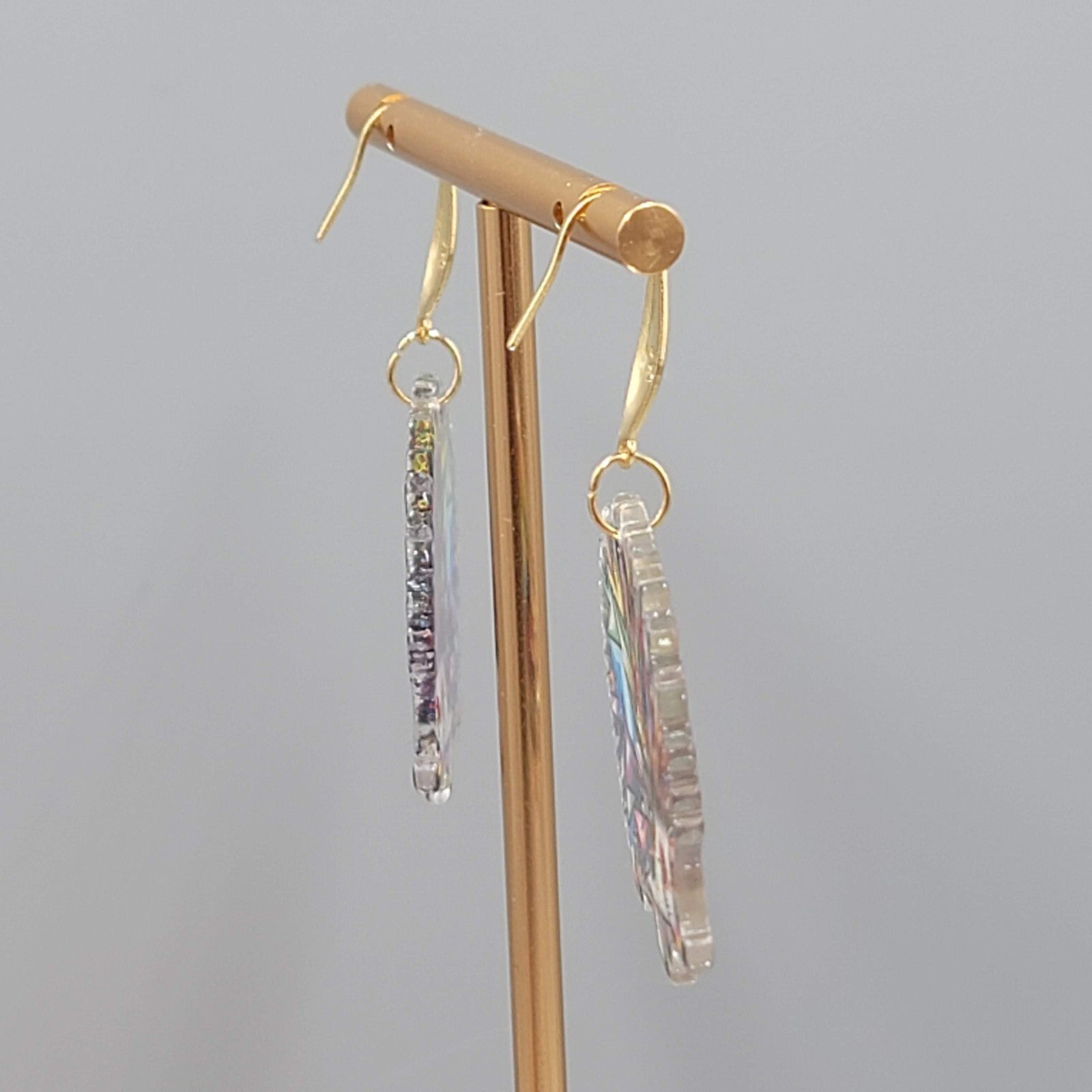 Multicolor Mosiac Hedgehog Pierced Earrings Acrylic Dangle Gold tone Hook 1.25"