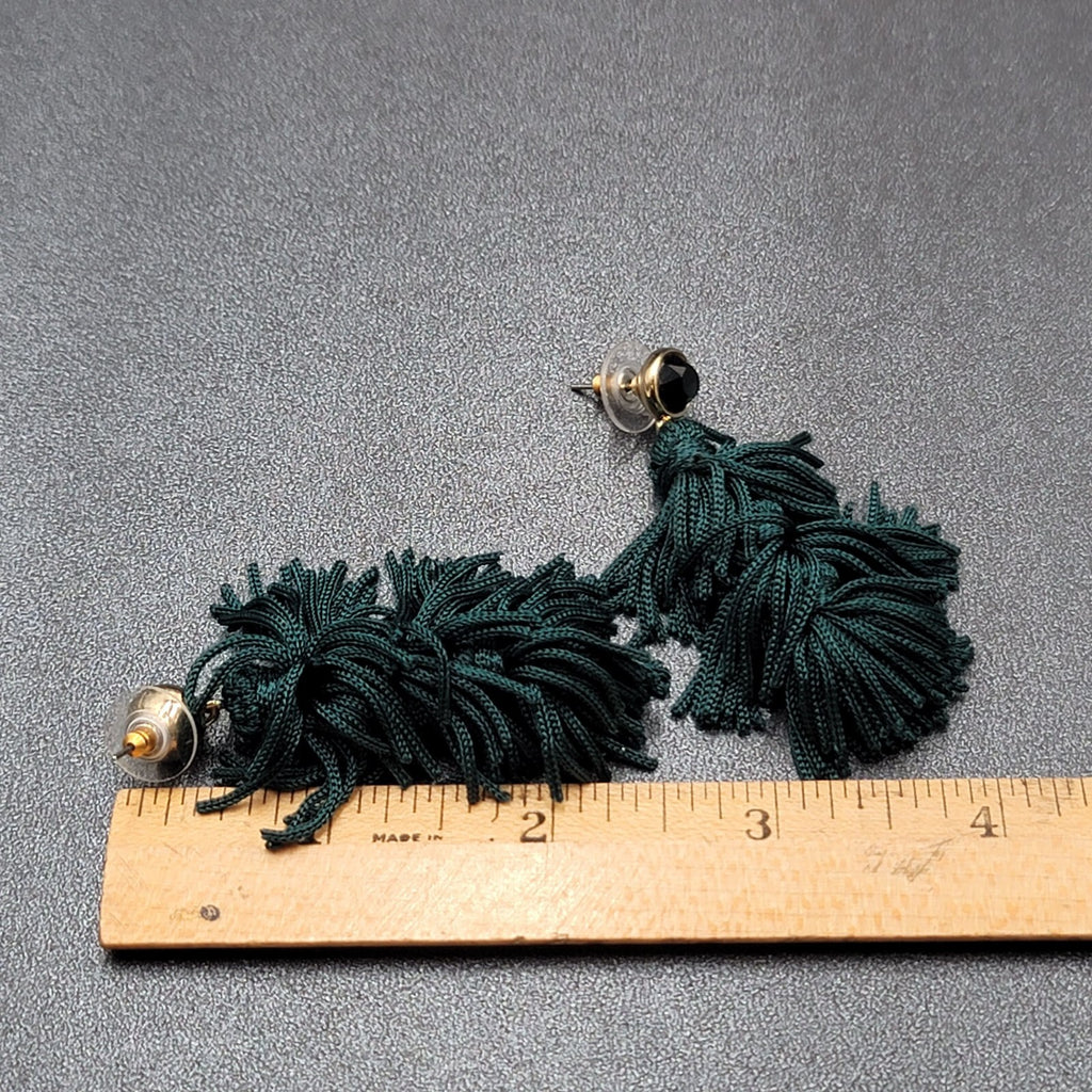 Pierced Earrings Gold tone Green Fringe Tassel Dangle 2.25"
