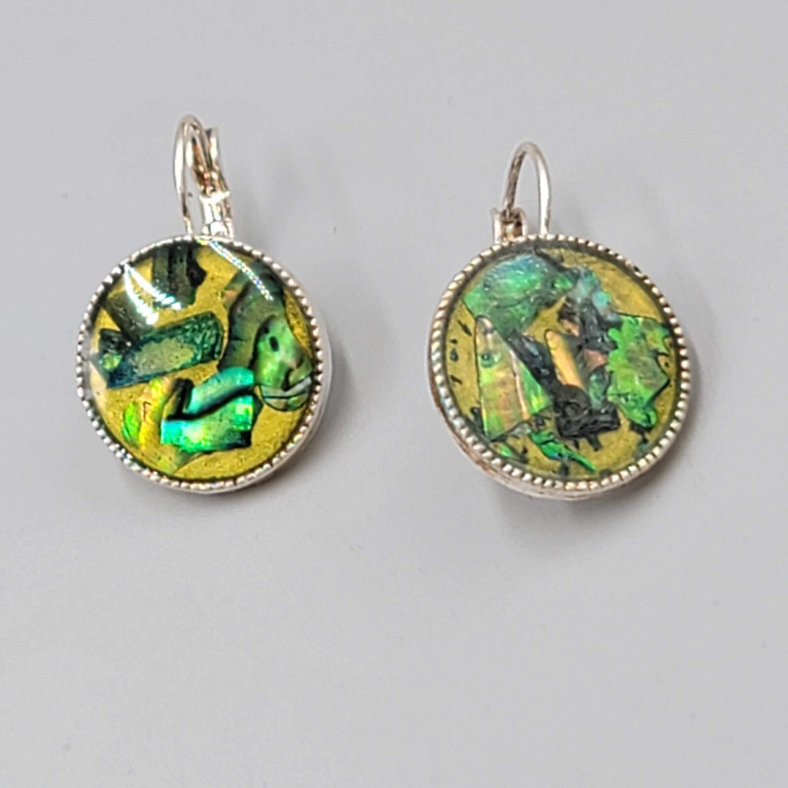 Abalone Inlay Round Pierced Earrings Silver tone Drop 3/4"