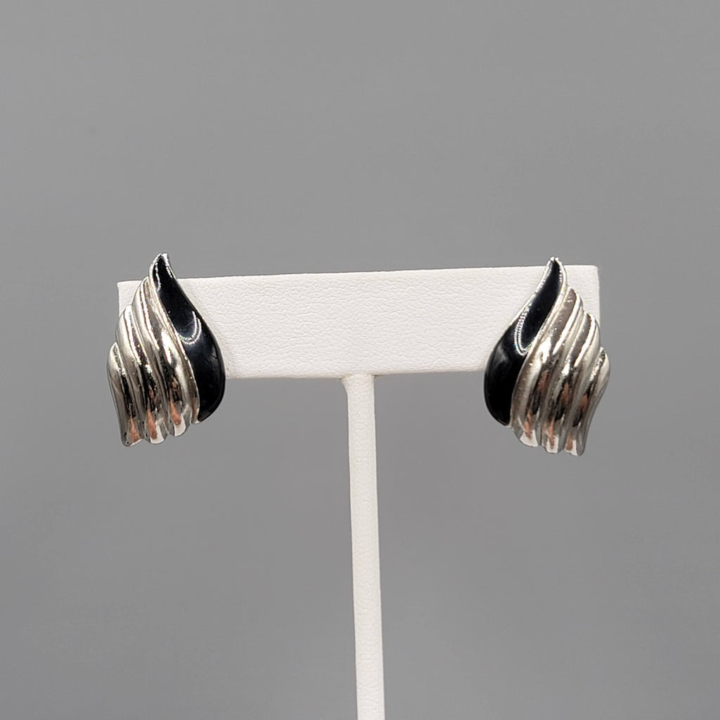 Vintage Climber Clip on Earrings Silver tone Black Enamel 1"