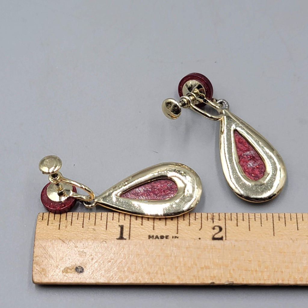 Vintage Red Glitter Resin Clip on Earrings Gold tone Dangle Screw Back 1.75 in