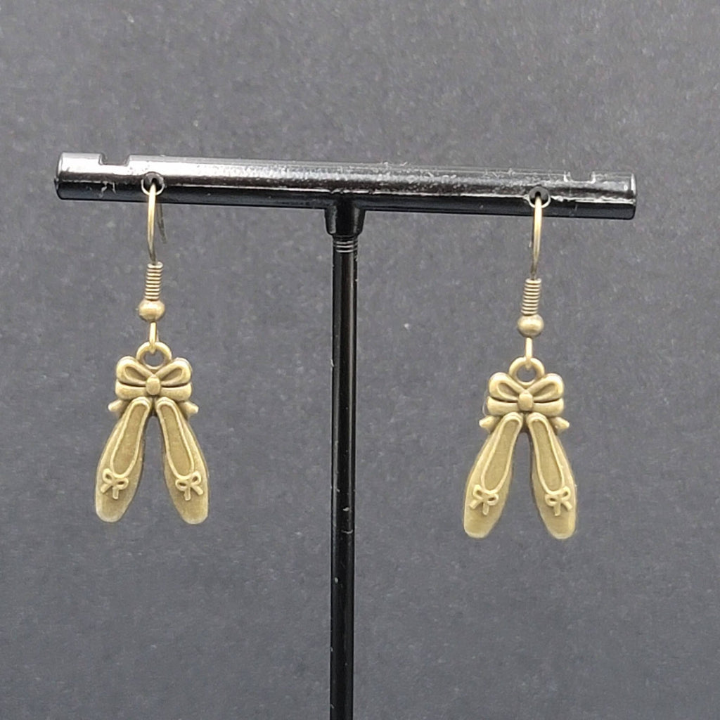New BALLET SHOES Pierced Earrings Bronze tone Dangle Embossed 7/8"