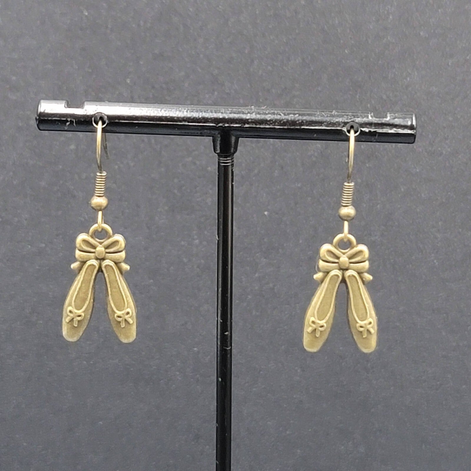 New BALLET SHOES Pierced Earrings Bronze tone Dangle Embossed 7/8"