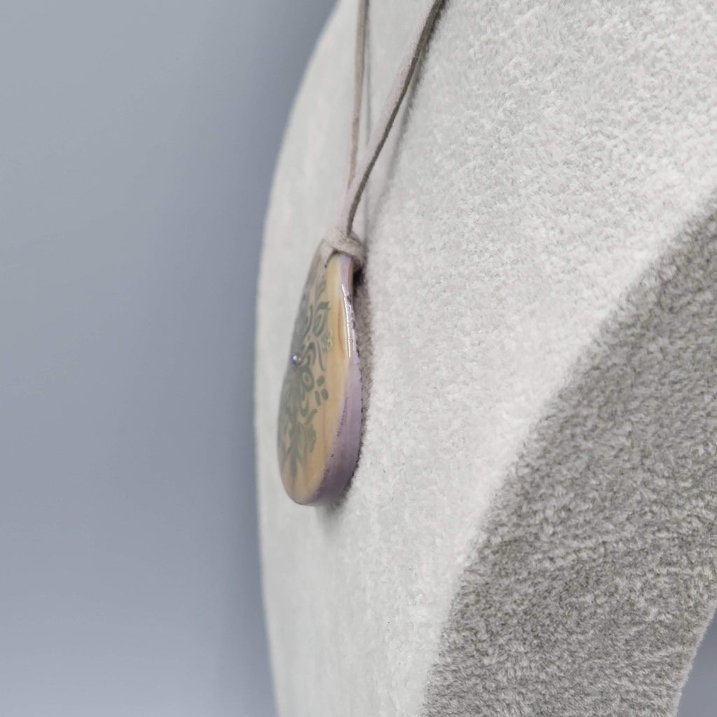 Round Shell Pendant Necklace Gray Leather Cord 16"