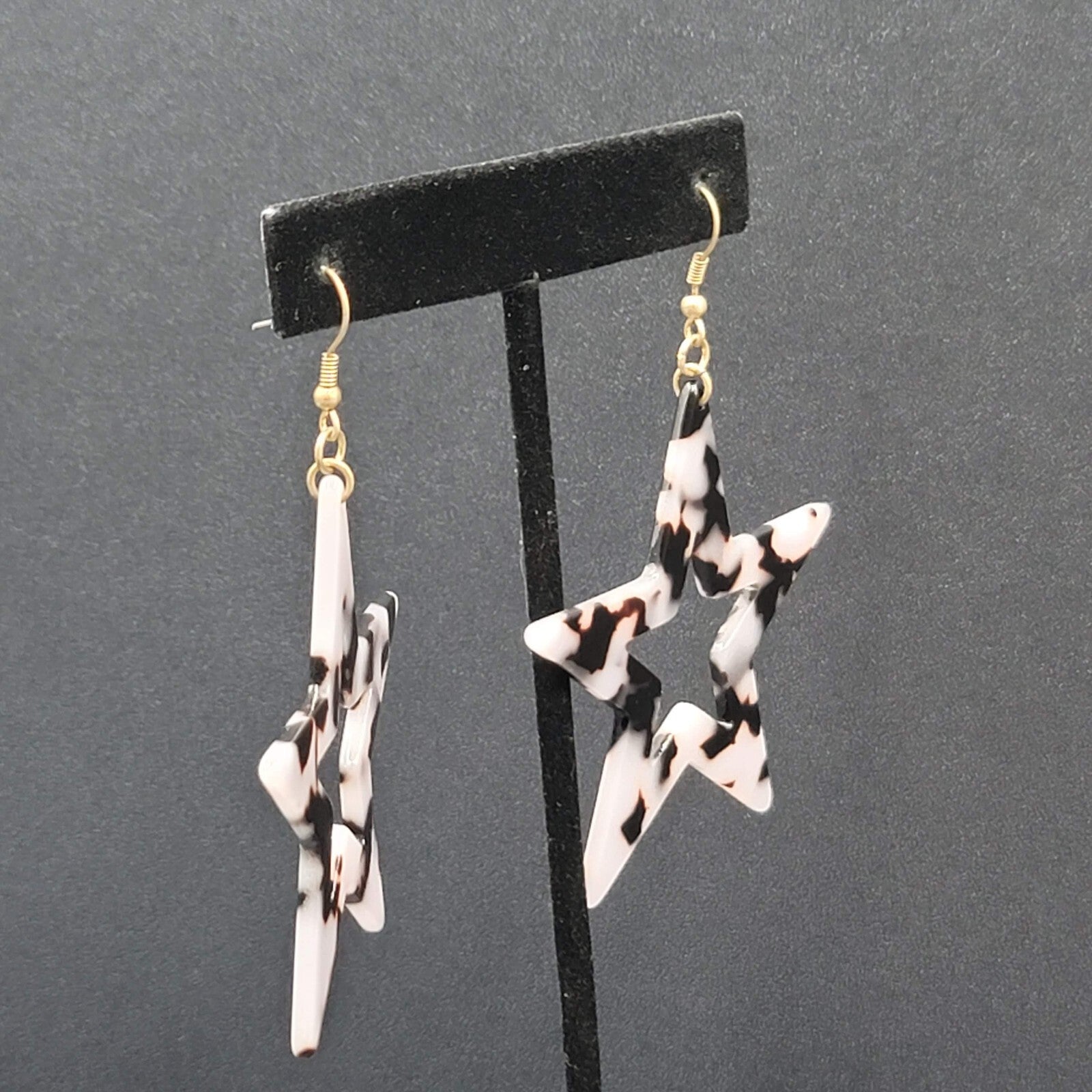 Pierced Earrings Gray Black Resin Large Open Star Dangle 2.5"