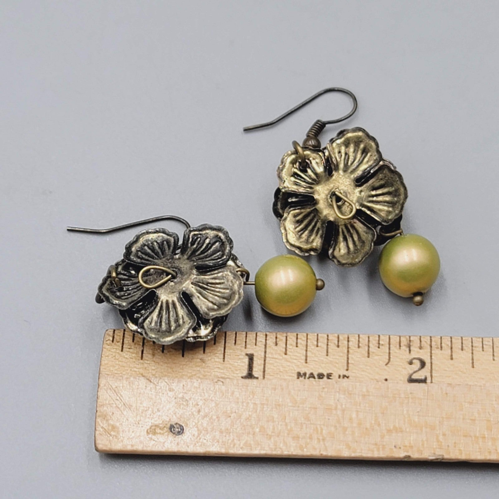 Flower Dangle Pierced Earrings Bronze tone Green Pink Bead 1.25"