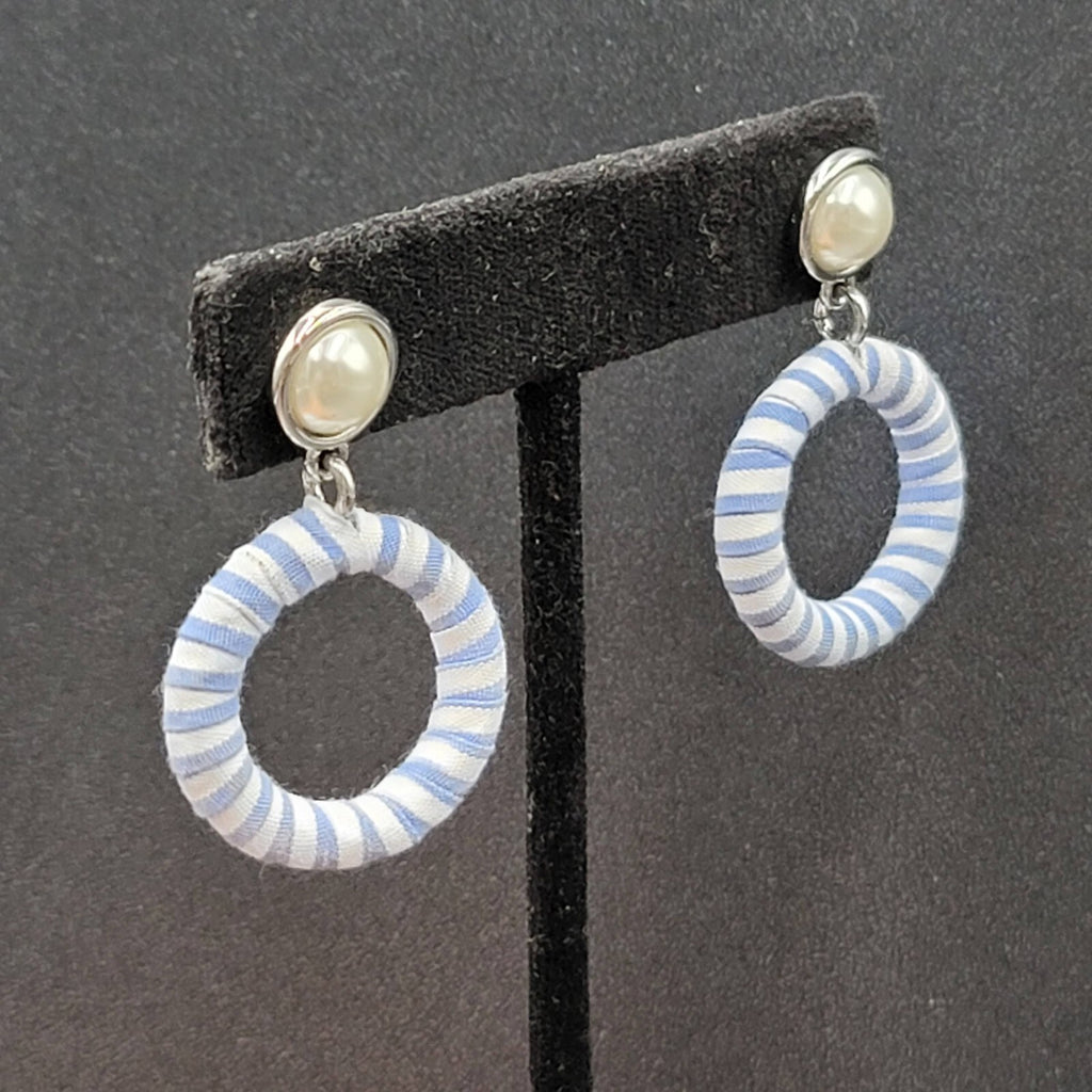 Vintage Pierced Earrings Silver tone Blue White Wrapped Hoop Dangle 1.5"