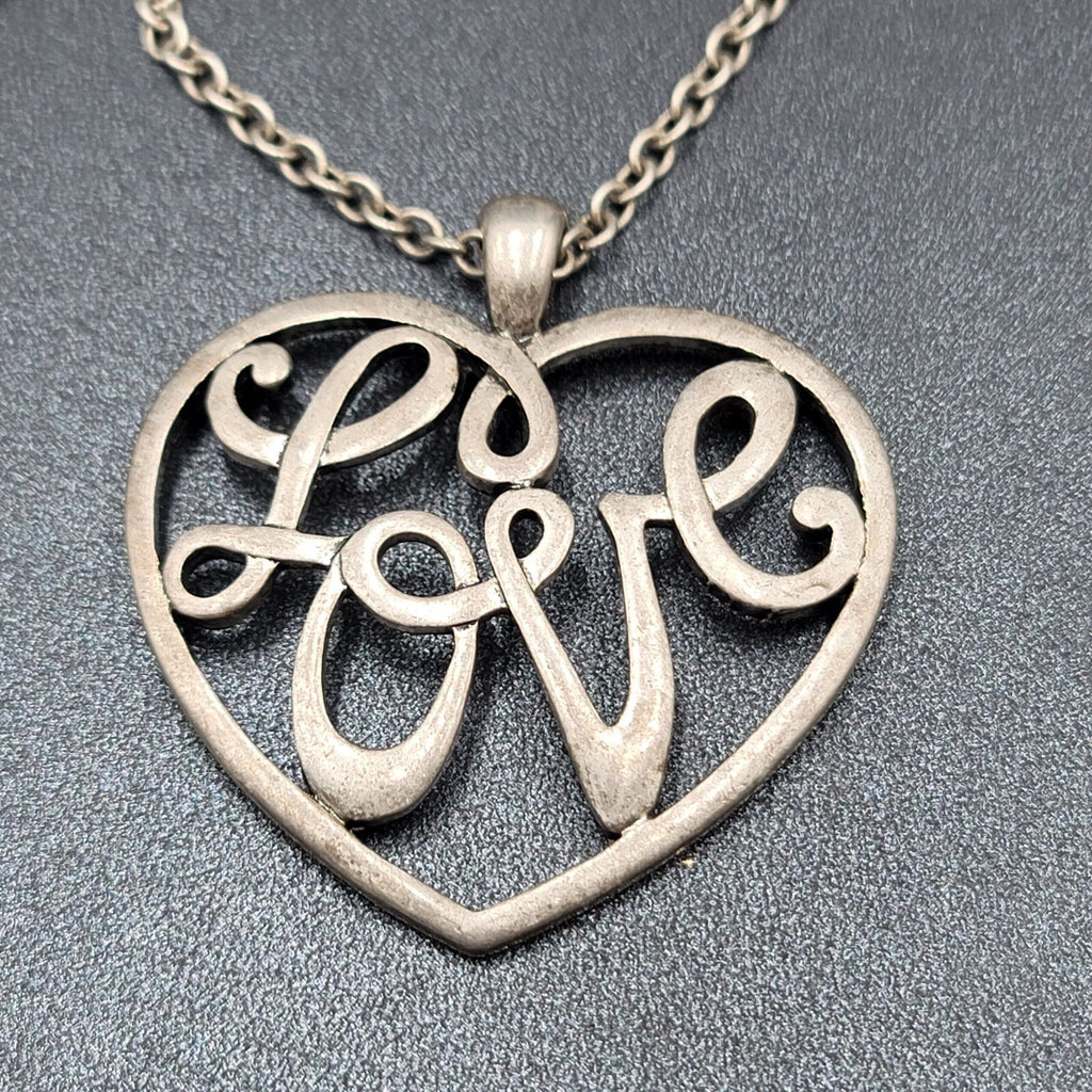 AEO American Eagle Outfitters Chain Necklace Love Heart Silver Tone 30"-32"